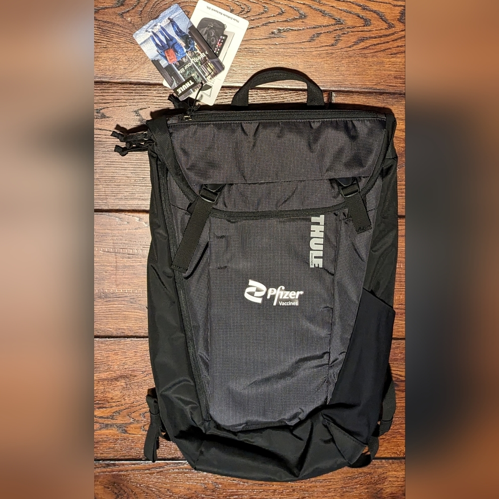 Thule EnRoute Backpack 20L Black - NWT - Company Branded